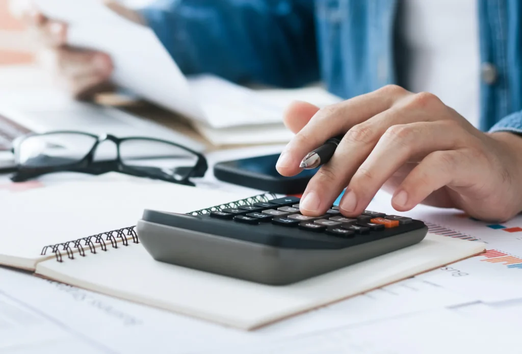 Person doing tax loss harvesting